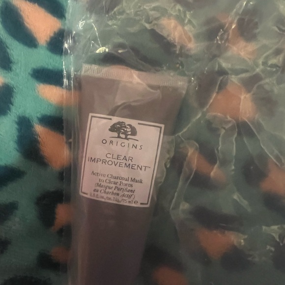 Origins Clear Improvement Charcoal Mask in Gray - Picture 2 of 2